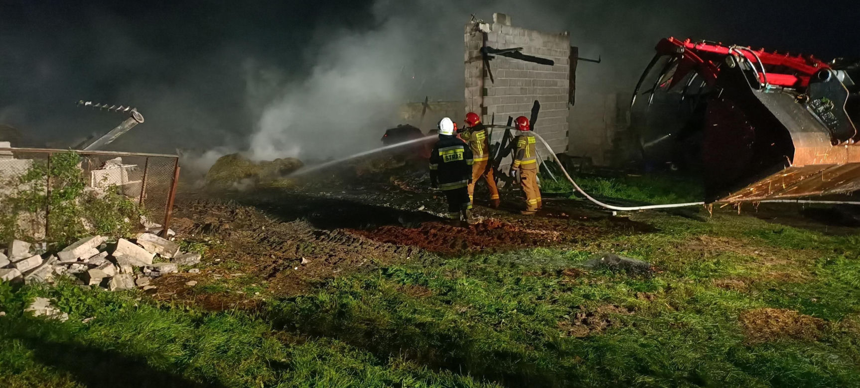 Ogromna tragedia w Irządzach. Bydło spłonęło żywcem, łunę ognia widać było z daleka