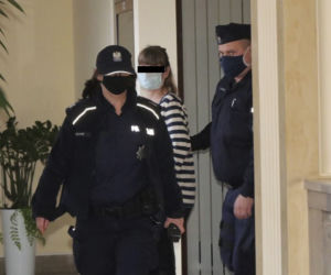 Podpaliła kochanka i patrzyła, jak płonie