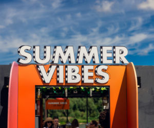 Sephora Summer Vibes On Tour: po gorącym starcie w Warszawie, Kultowa barka płynie do Krakowa!