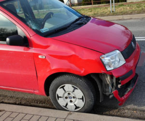 Wypadek w Brwinowie. 12-latka potrącona na pasach