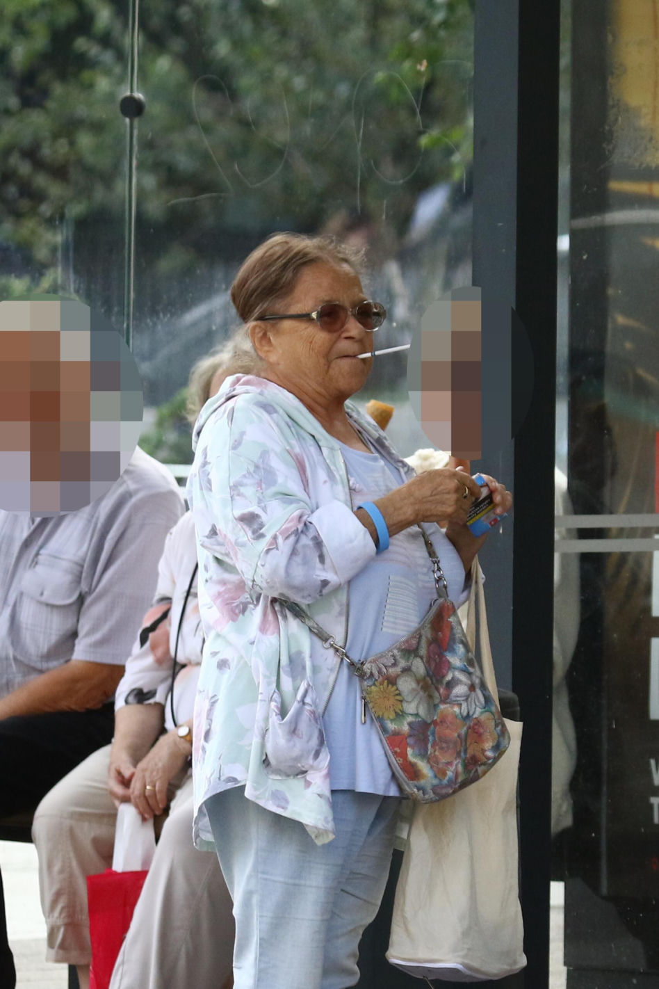 Grażyna Zielińska. Babka z "Rancza" kurzy jak smok