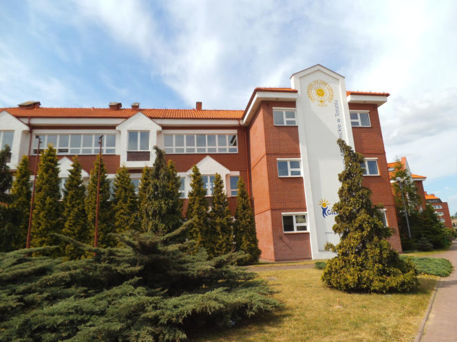 6. Uniwersyteckie Liceum Ogólnokształcące w Toruniu