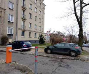 Tak się parkuje na Koszutce. Mieszkańcy mają dość