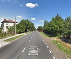 Śmierć pieszego w Ojrzeniu na DK nr 50, który wchodzi nagle na jezdnię (13 sierpnia)