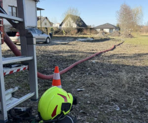 Pożar trwa w Chybiu