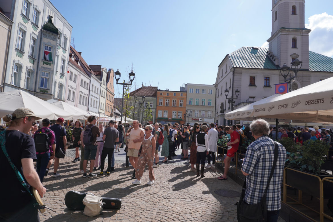 Igry 2024. Barwny korowód studentów przeszedł ulicami Gliwic