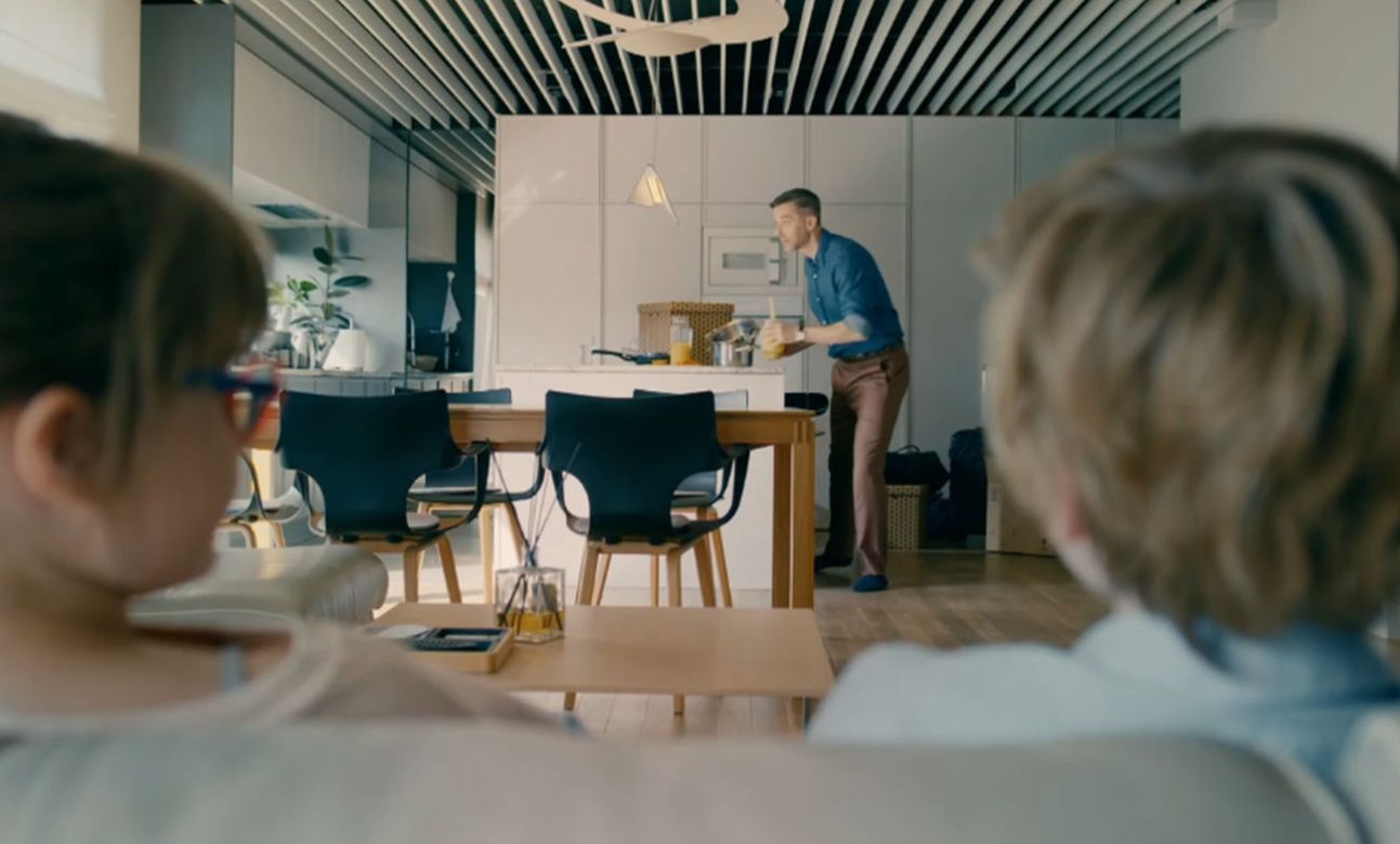 BrzydUla 2, odcinek 145. Marek (Filip Bobek), Julka (Maria Włodkowska), Kuba (Jakub Rutkowski)