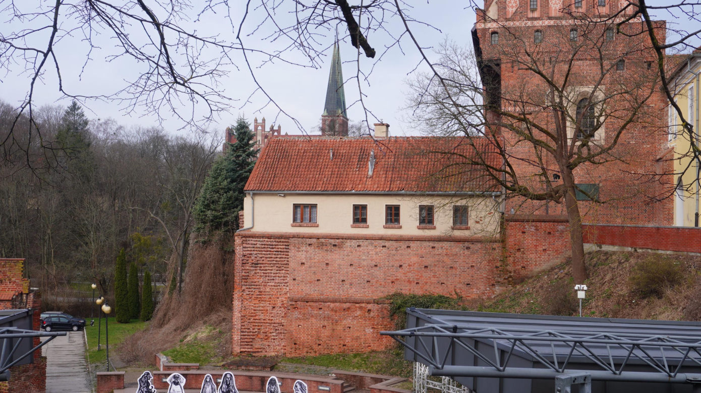 W Olsztynie były trzy bramy obronne. Z niektórych pozostały tylko ruiny