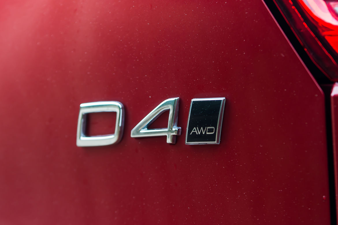 Volvo XC40 D4 AWD AT8 Momentum