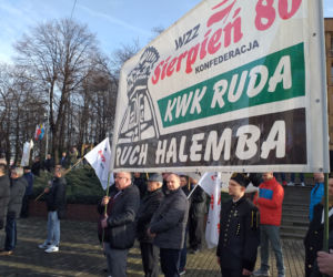 Po 38 latach pamięć o tragedii w Kopalni Wujek ciągle żywa. Rzucaliśmy w nich kamieniami, oni mieli broń 