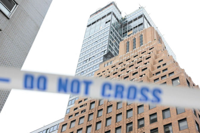 W związku z ryzykiem zawalenia się jednego z wieżowców na Manhattanie w Nowym Jorku we wtorek ewakuowano okoliczne budynki