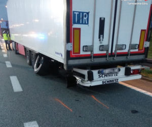 Wypadek na A1 w Wieszowej. Nie żyje 27-latek [ZDJĘCIA]