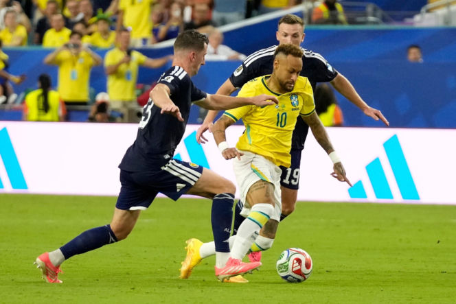 Neymar Szkocja - Brazylia