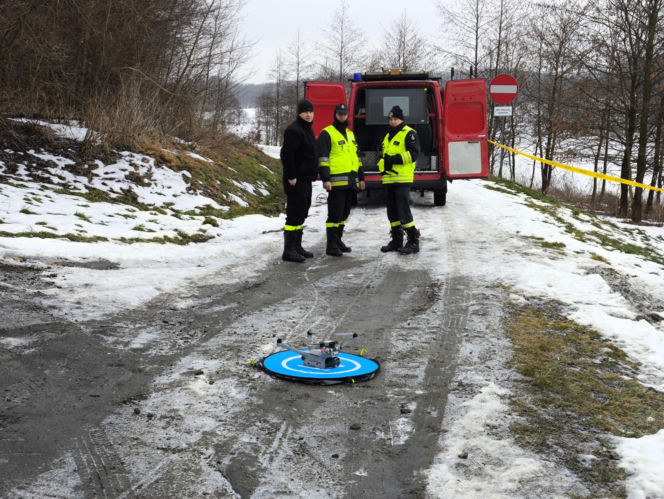 Symulacja akcji ratunkowej na zbiorniku Korzeń w Skrzyszowie