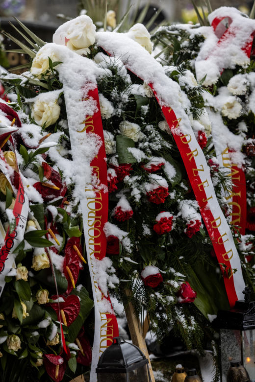Grób Mariana Zembali tydzień po pogrzebie. Ten obraz chwyta za serce 
