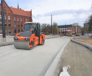 Rozbudowa ul. Kujawskiej. Prace na półmetku 