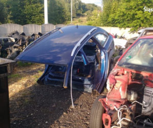 Dziupla samochodowa odkryta przez policjantów