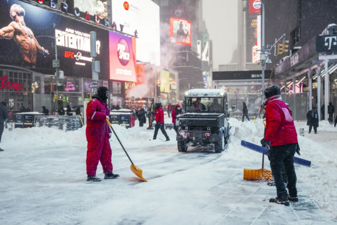 Ofiary śmiertelne, milion ludzi bez prądu w USA! Burza śnieżna atakuje