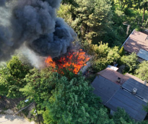 Kłęby czarnego dymu nad Warszawą. Pożar na Marywilskiej