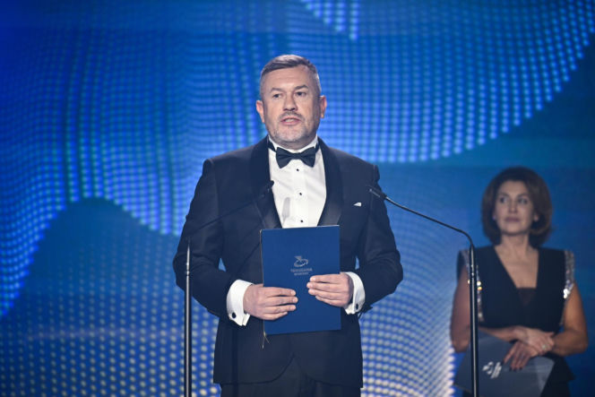 Radosław Sikorski odznaczył Ambasadorów Totalizatora Sportowego