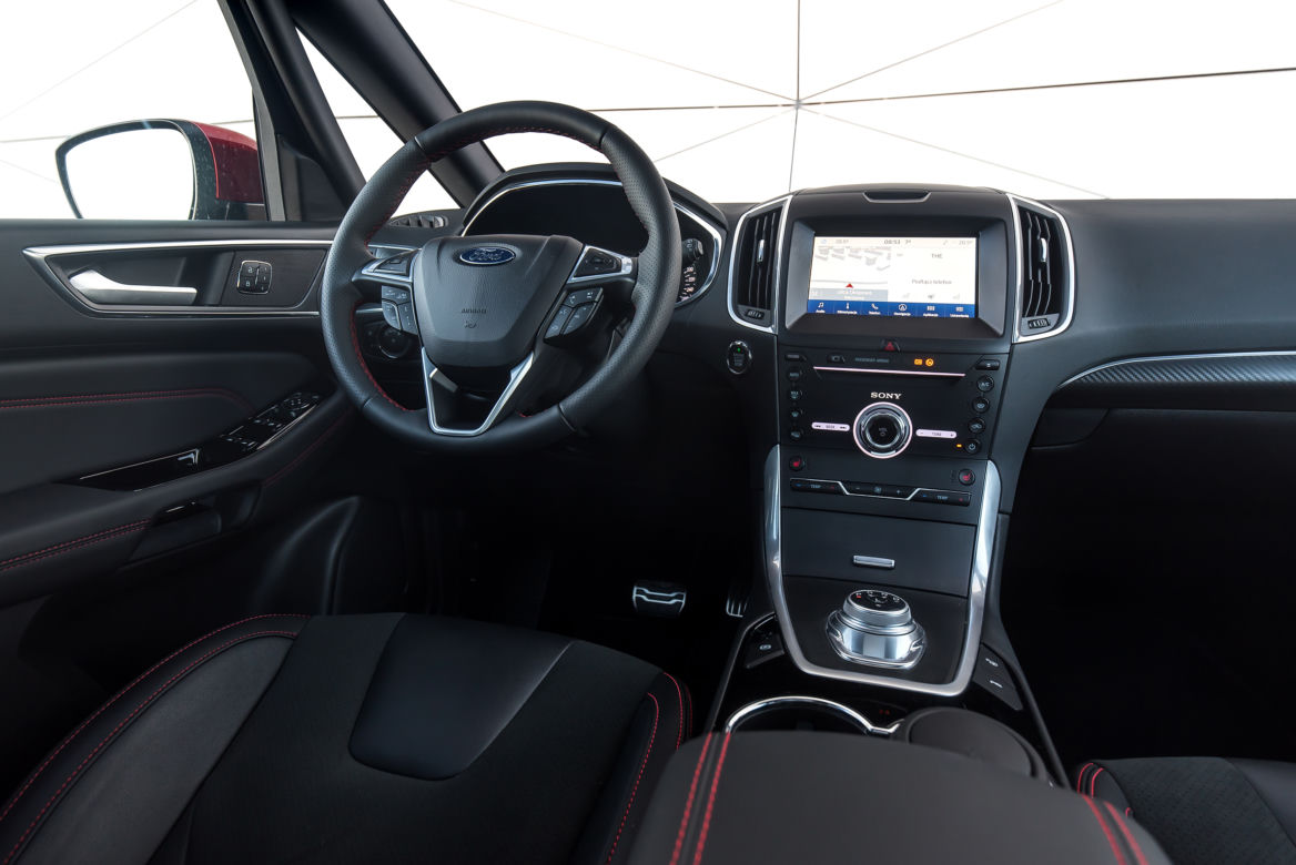 Ford S-MAX Hybrid ST-Line