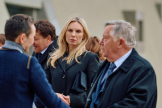 Na Wspólnej, odc. 4268. Włodek (Mieczysław Hryniewicz), Monika (Sylwia Gliwa), Michał (Robert Kudelski)
