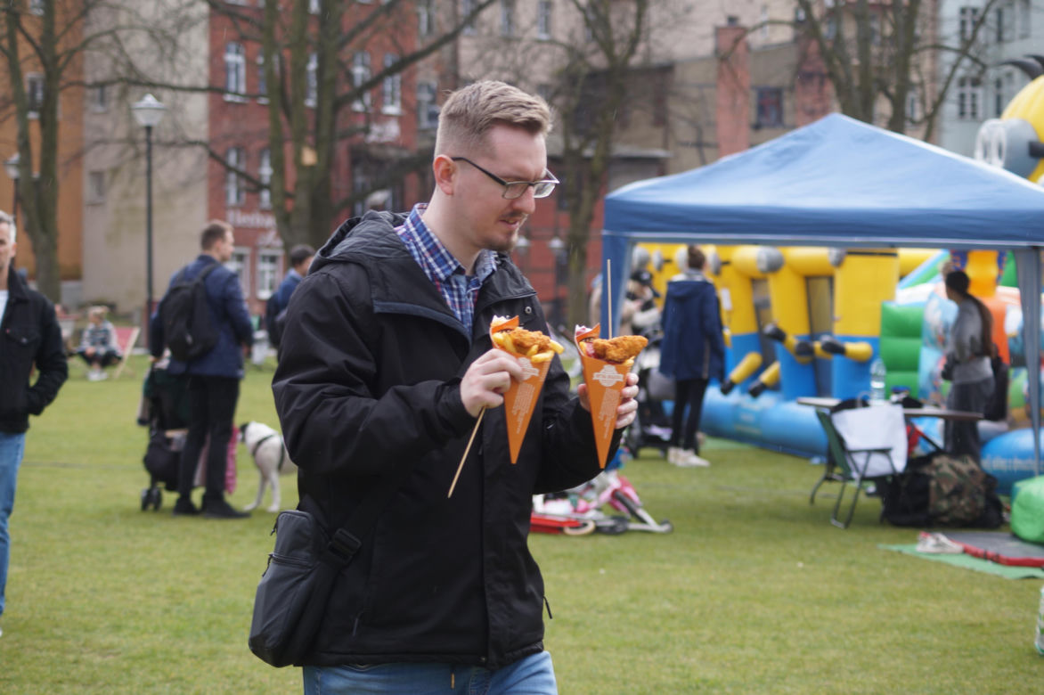 Knajpy na kółkach zaparkowały w Bydgoszczy. Za nami kolejne spotkanie z food truckami [ZDJĘCIA]