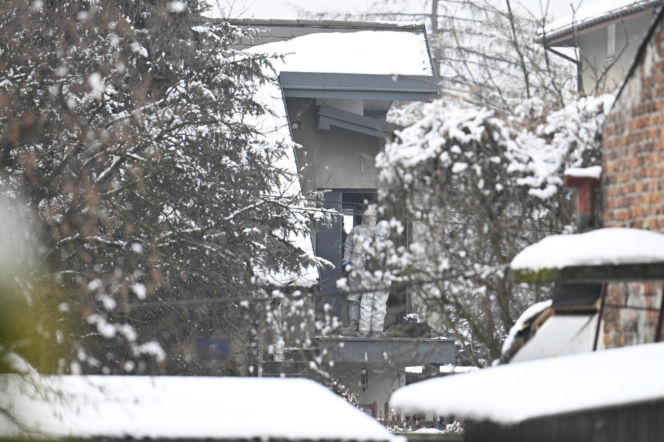 Zwłoki małżeństwa na Targówku. Świadkowie o szturmie antyterrorystów: "W życiu czegoś takiego nie widziałem"