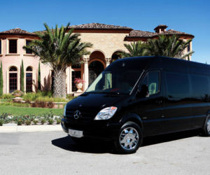 Mercedes Sprinter zmieniony w luksusowy salon