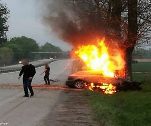Spłonęła w samochodzie na oczach innych kierowców! Tragedia w Orzeszu