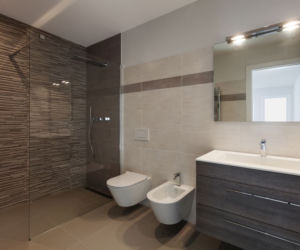 Designerski prysznic zlicowany z podłogą 