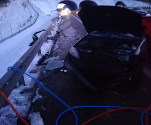 Stawiguda: Śmiertelny wypadek na DK 51. Auto wjechało w wóz strażacki [FOTO]