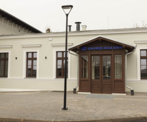 Zabytkowe dworce pod Wrocławiem otwarte dla podróżnych