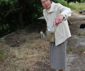 Przez miesiąc mieszkała z trupem