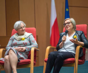 Fundacja Pomóż Im. Po raz dziesiąty zaczęli siać Pola Nadziei [ZDJĘCIA]