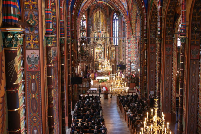 Wzruszające sceny na pogrzebie Litewki. Przyjaciele zdradzili, co zrobiłby dziś rano