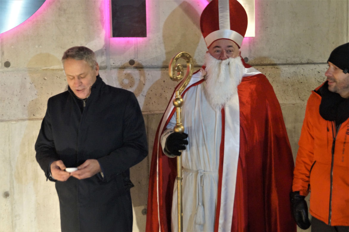 Nabrzeże Wisły oficjalnie otwarte! Rozbłysł też napis Fordon [ZDJĘCIA] 