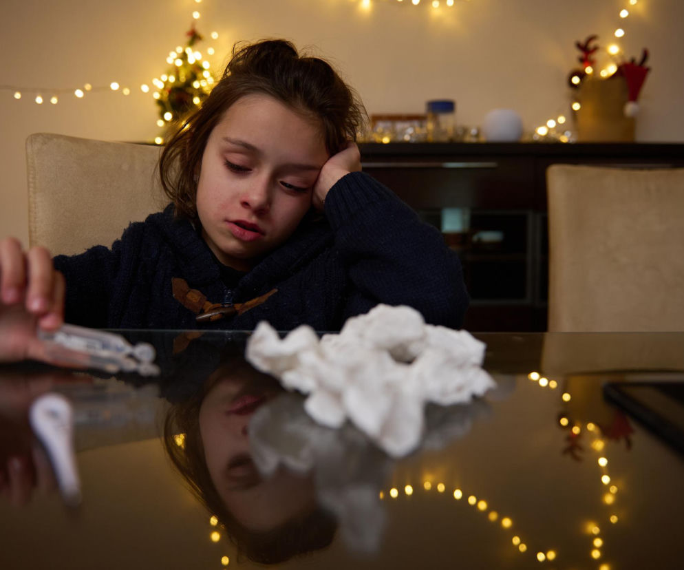 Ciągły katar i kaszel u dziecka zimą? Winowajcą może być zatrucie tym, co wdycha