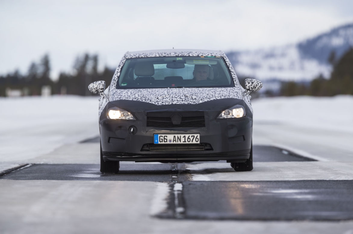 2015 nowy Opel Astra