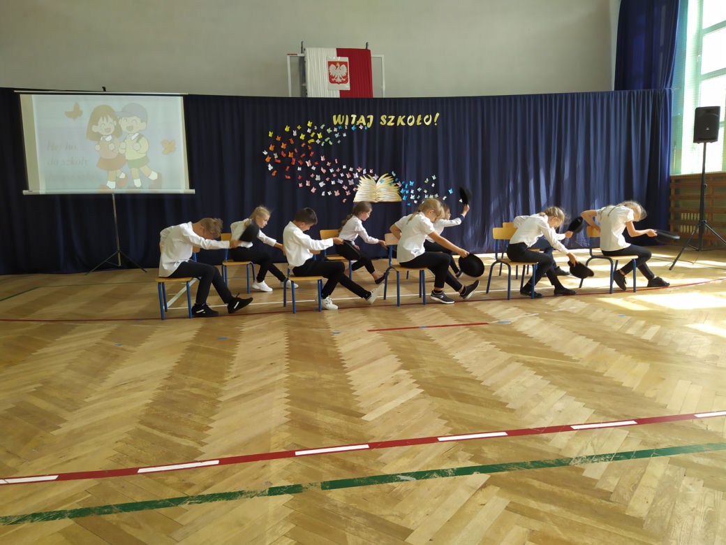 Rozpoczęcie Roku Szkolnego 2021/2022 w SP 10 w Siedlcach