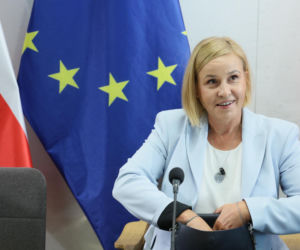 Magdalena Filiks zajrzała na balkon pierwszy raz od zimy. Pod krzesłem czekała niespodzianka