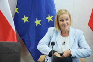 Magdalena Filiks zajrzała na balkon pierwszy raz od zimy. Pod krzesłem czekała niespodzianka