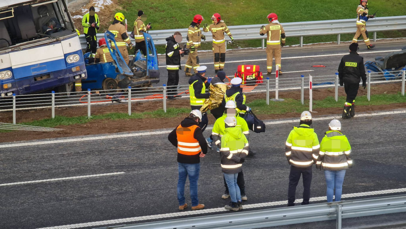 Potężny karambol na S5. Rozbity autobus, Potężna akcja strażaków