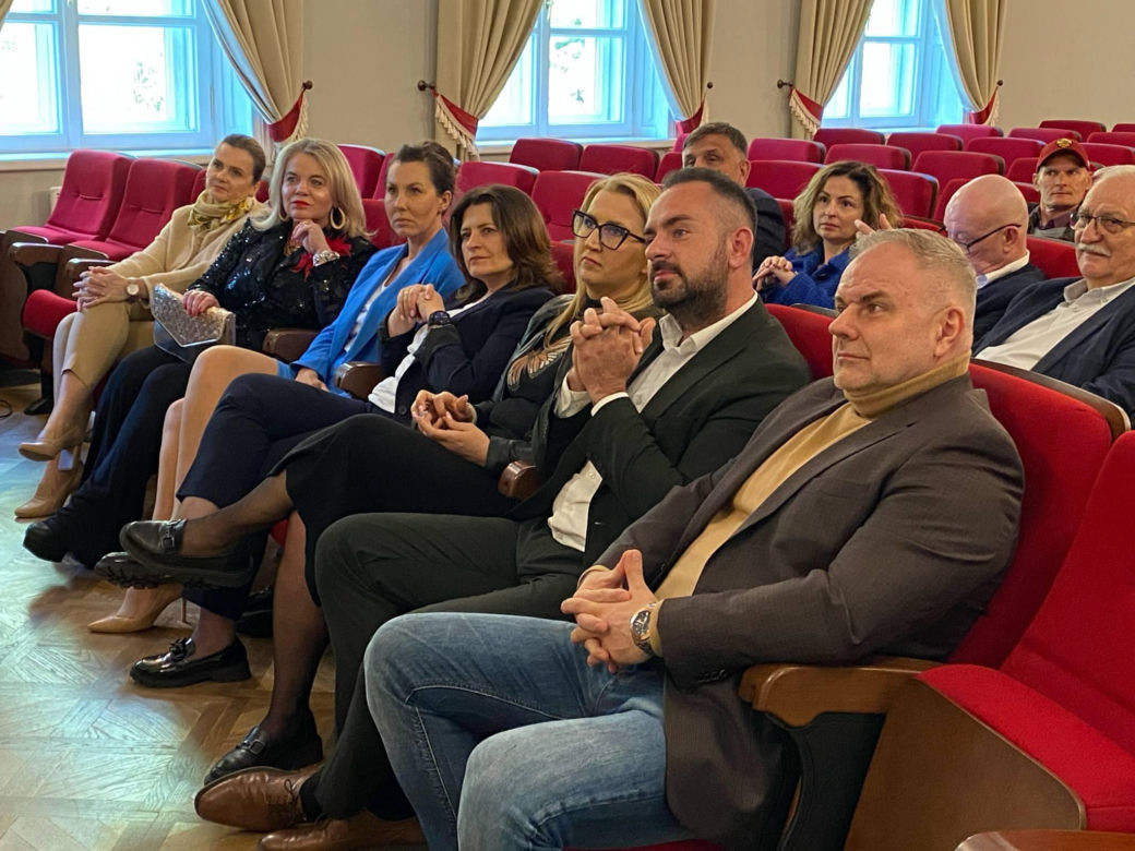 Sztuka dla zdrowia. Sukces aukcji obrazów na rzecz Katarzyny Chacińskiej