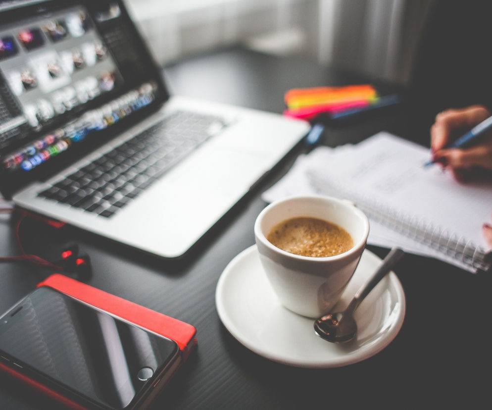 Projektuj i drukuj jak profesjonalista. Chroma i Canva łączą siły!