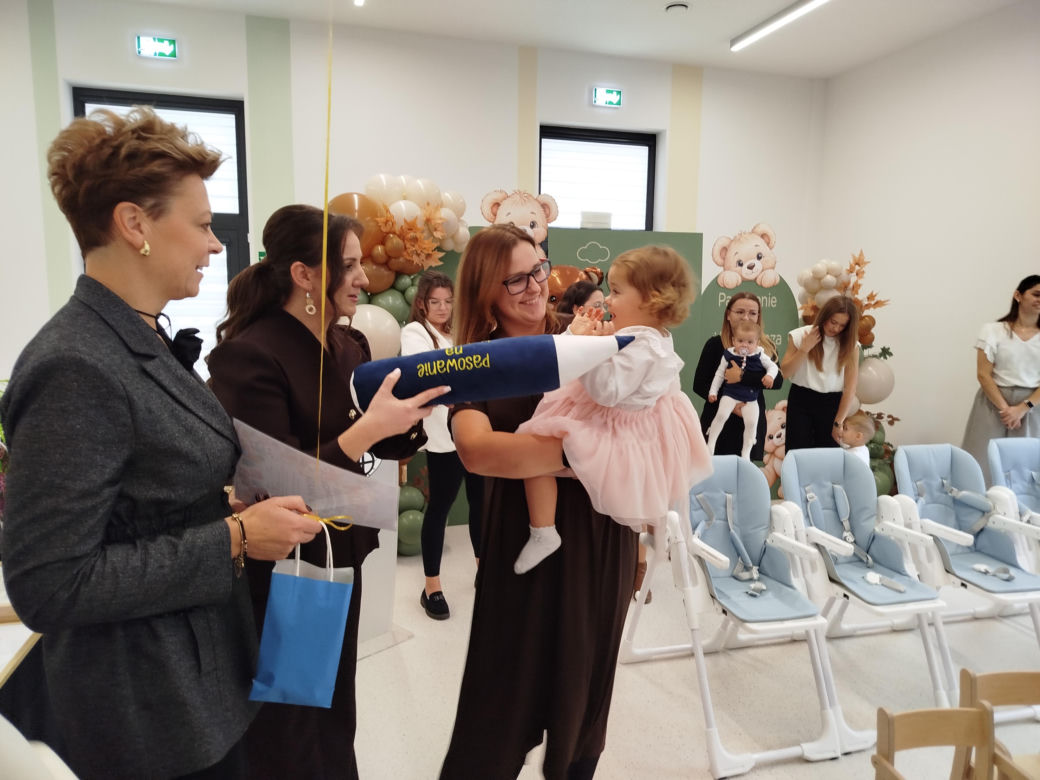 Otwarcie Żłobka w Mokobodach i pasowanie na żłobkowicza