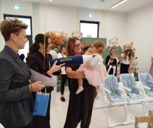 Otwarcie Żłobka w Mokobodach i pasowanie na żłobkowicza