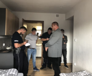 Pudzian odbił swoje pół hotelu