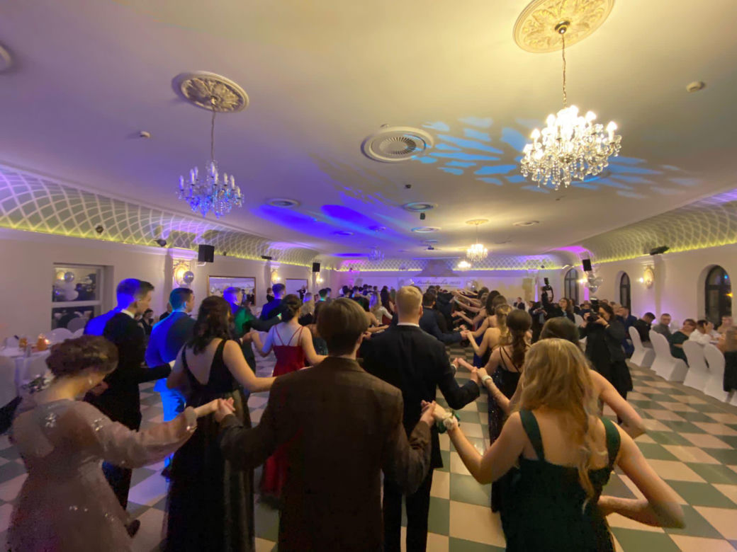 Bal odbył się w Hotelu Park na 102 przed maturą