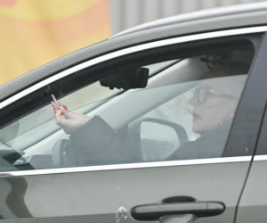 Krystyna Janda kurzy w aucie